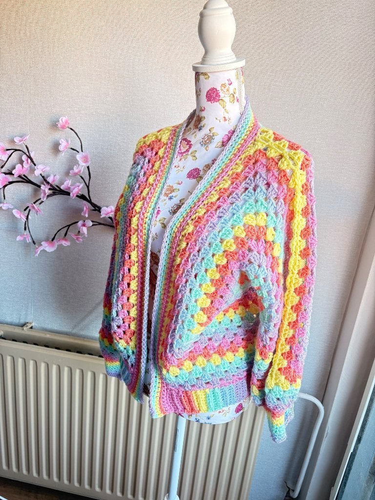 Gehaakt vest, Maat 38/40 (M), Debjuh’s original, Zo goed als nieuw, Meerkleurig