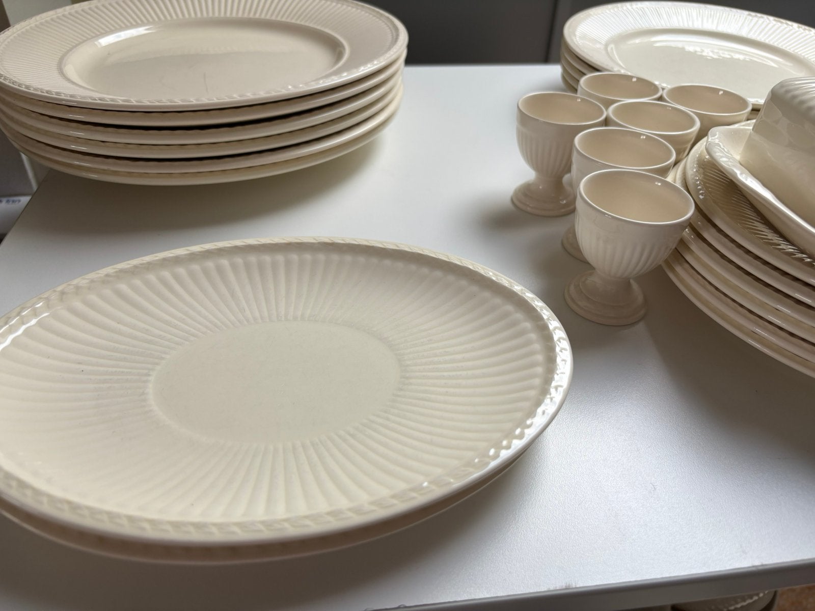 2 vleesschaaltjes Wedgwood Edme, Ophalen of Verzenden