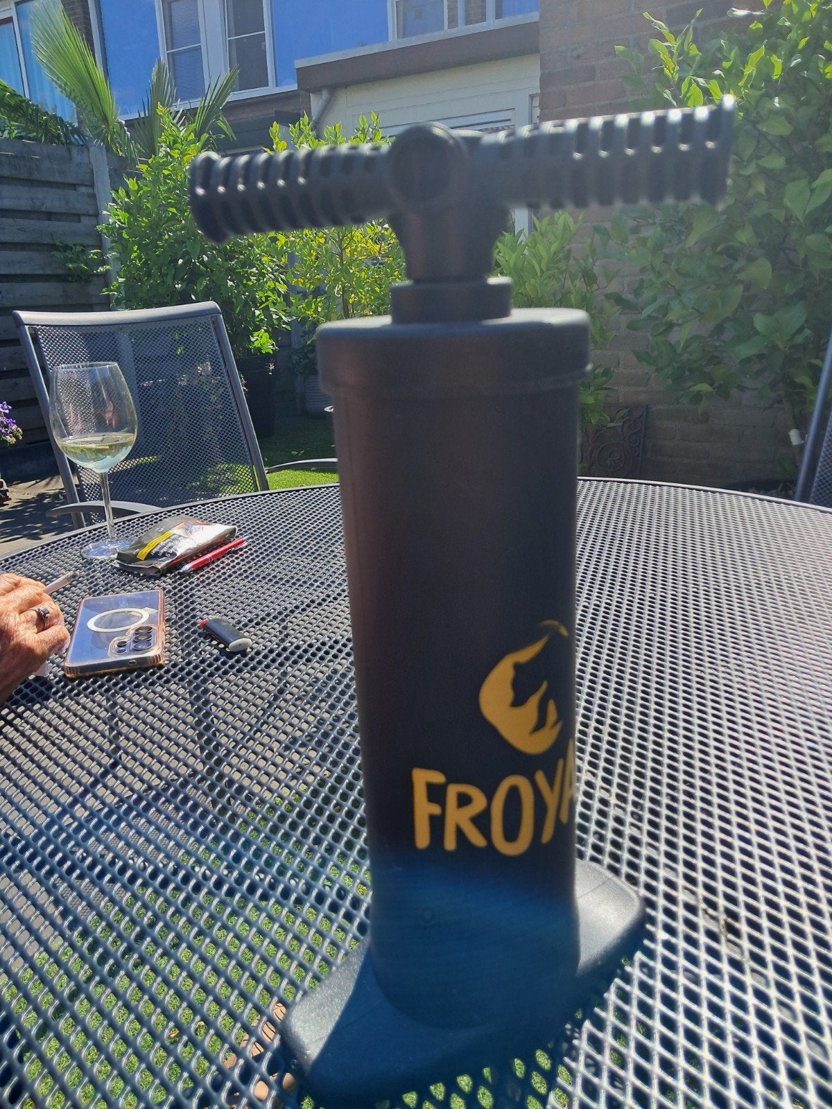 Pomp voor opblazen jacuzzi, Ophalen