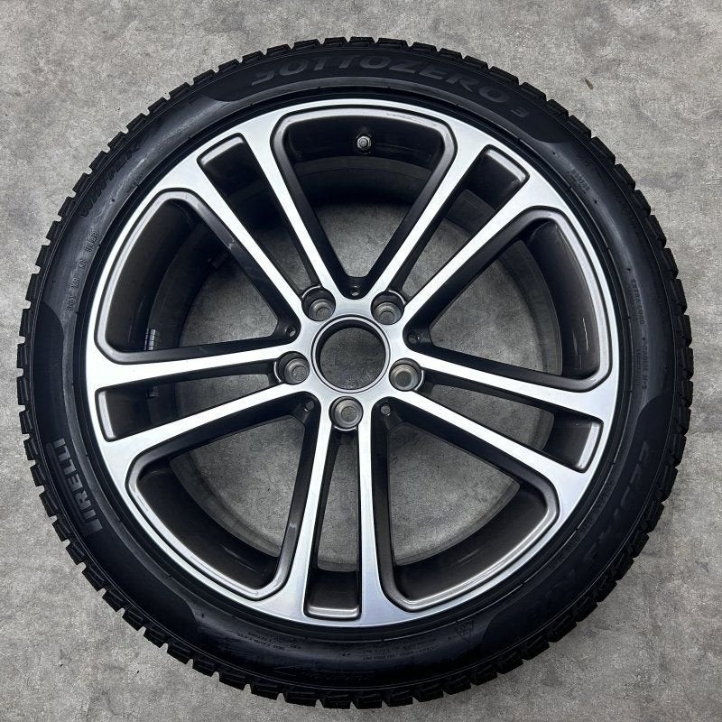 18 inch originele velgen + winterbanden MB C klasse W206, Auto-onderdelen, 18 inch, -, -, Banden en Velgen