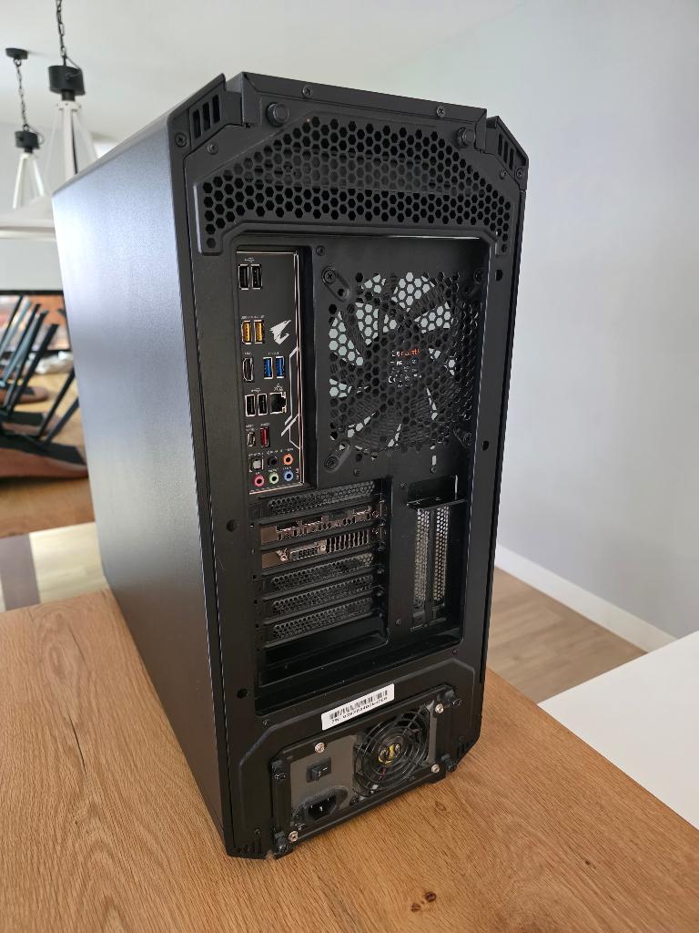 be quiet! silent base 801, Computers en Software, Computerbehuizingen, Ophalen, Zo goed als nieuw