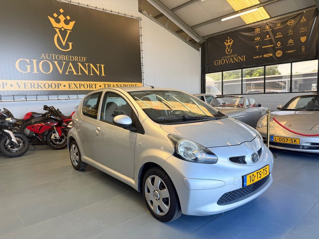 Toyota Aygo 1.0-12V + inruil mogelijk, Auto's, Voorwielaandrijving, Gebruikt, 4 stoelen, 68 pk