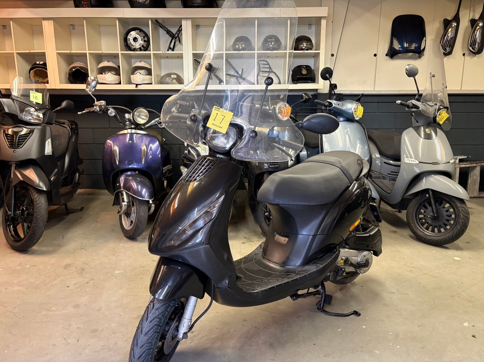 Zeer nette Piaggio Zip Te Koop | Bouwjaar 2017, Ophalen, Zip, 49 cc, Zo goed als nieuw