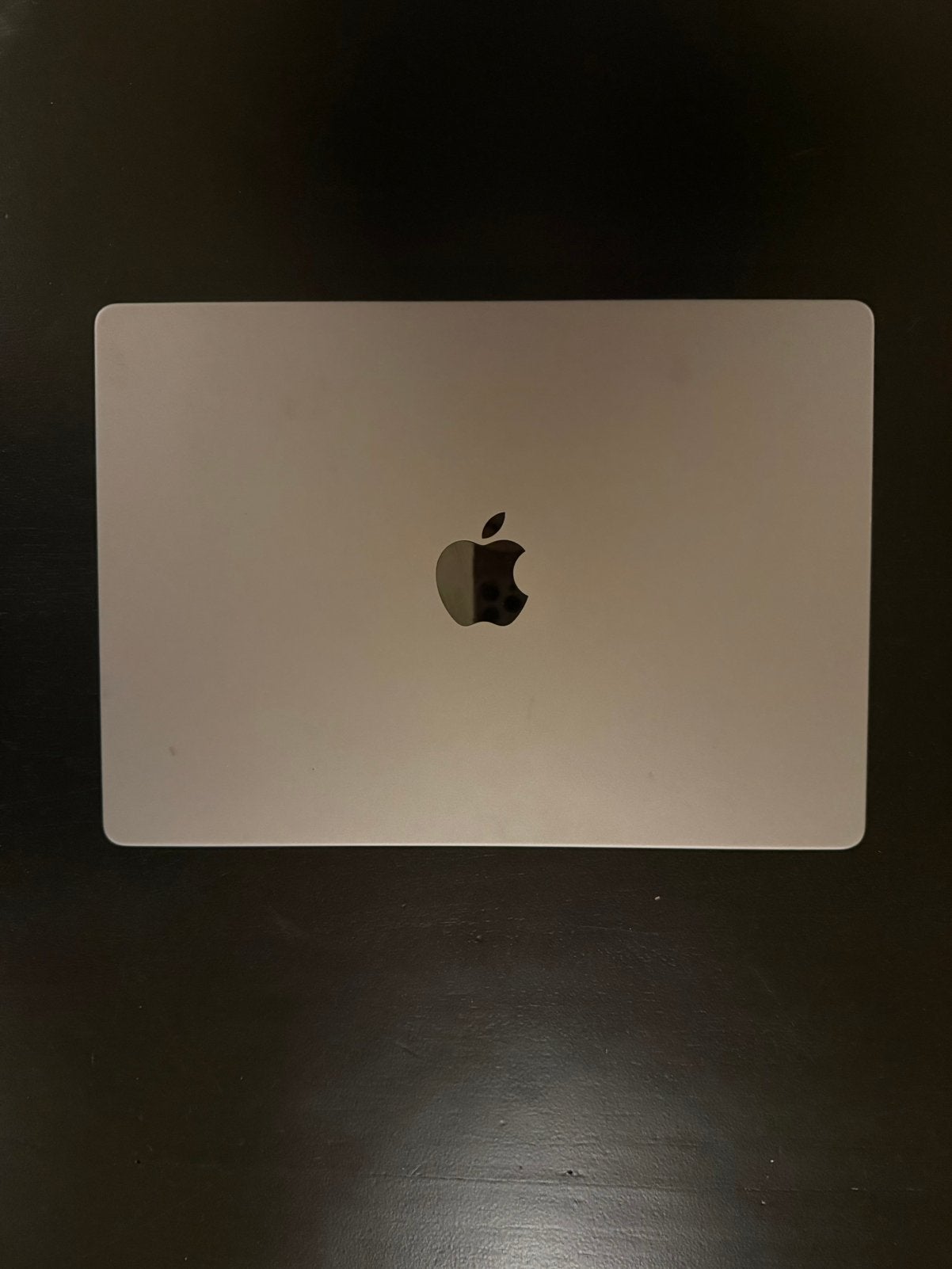 Macbook pro 14 inch. (Let op; scherm fout)