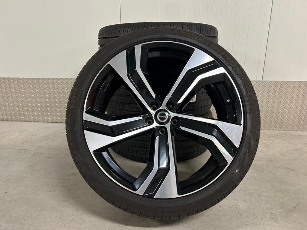 Originele Volvo XC90 22 inch Pirelli Scorpion 2024/2025, Auto-onderdelen, Ophalen, Gebruikt, 275 mm, Banden en Velgen