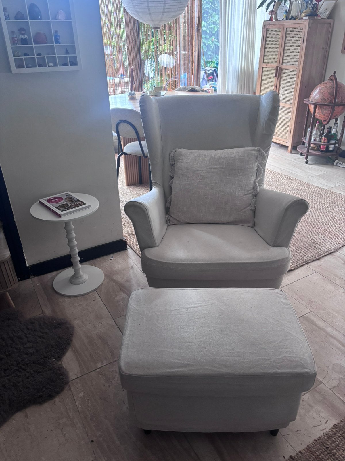 Fauteuil Ikea Strandmon met poef, Huis en Inrichting, Fauteuils, Ophalen, Zo goed als nieuw, 75 tot 100 cm, 50 tot 75 cm