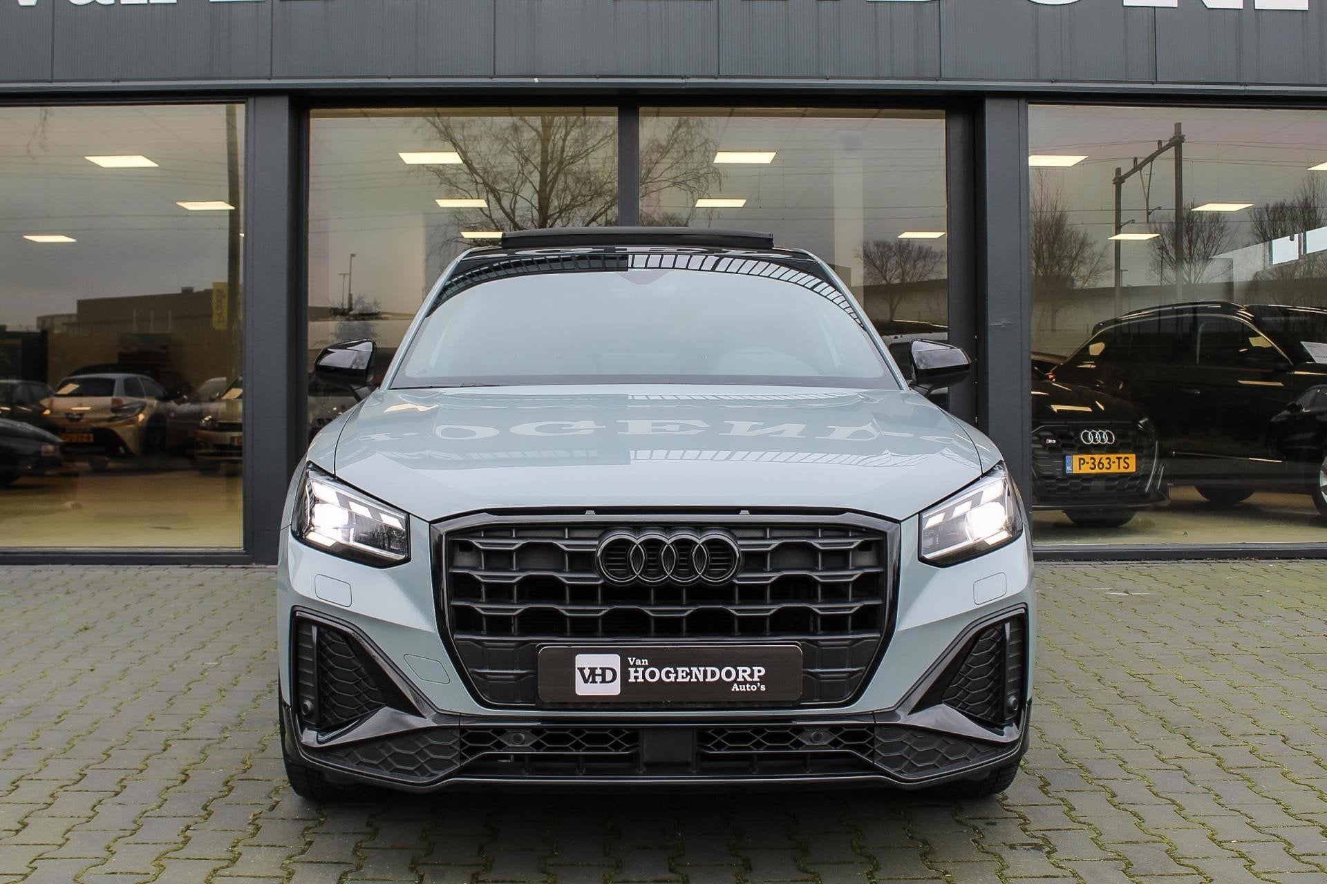 Audi Q2 35 TFSI S Edition PANO NAVI LED CAMERA KEYLESS Trekh, Auto's, Dealer onderhouden, 4 cilinders, 150 pk, Leder