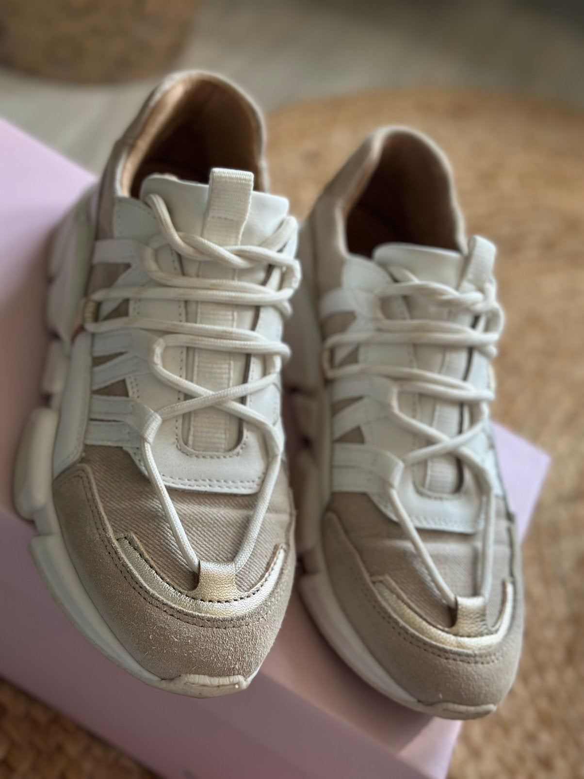 DWRS sneakers zand 38, Kleding | Dames, Schoenen, Verzenden, Zo goed als nieuw, Beige, Sneakers of Gympen