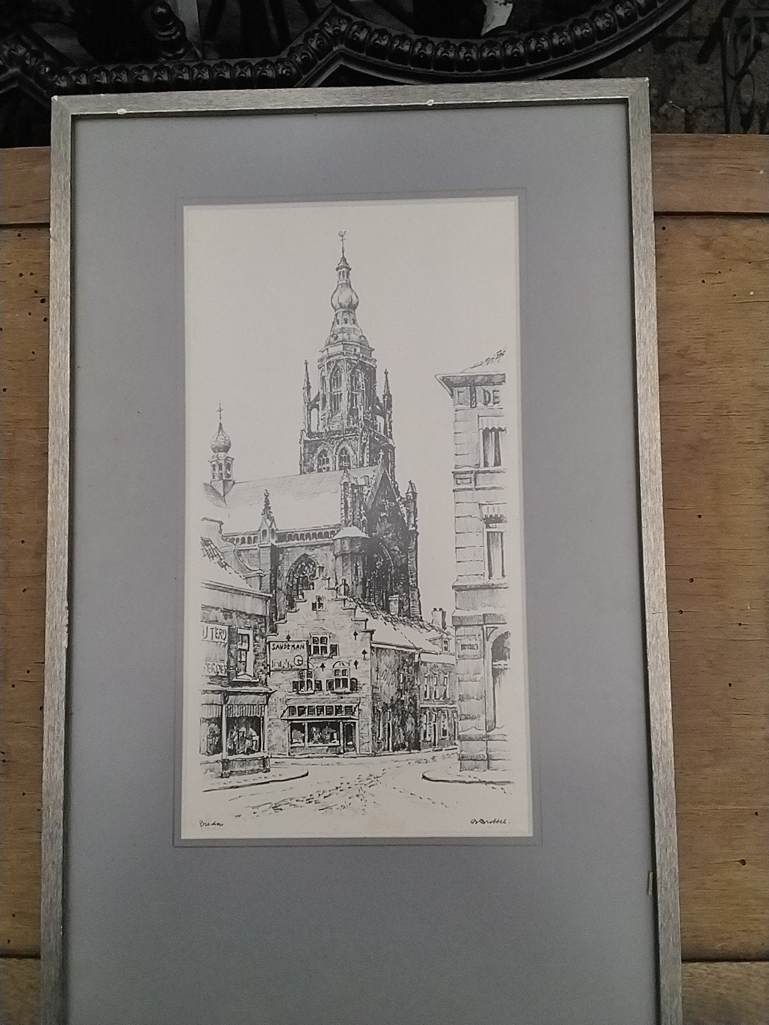 Ingelijste tekening van de Grote Kerk in Breda, Ophalen of Verzenden, Tekening, Pentekening, Gesigneerd