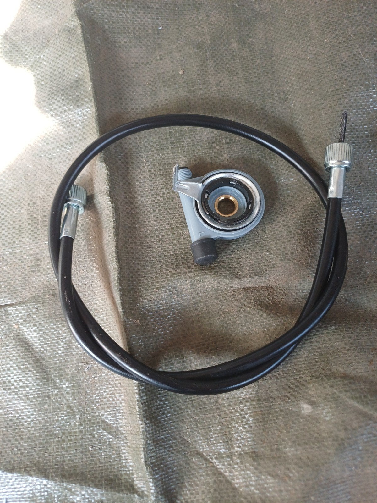 Kilometerkabel, adapter en klok voor oude bromfiets, Ophalen, Gebruikt, Overige typen, Overige merken