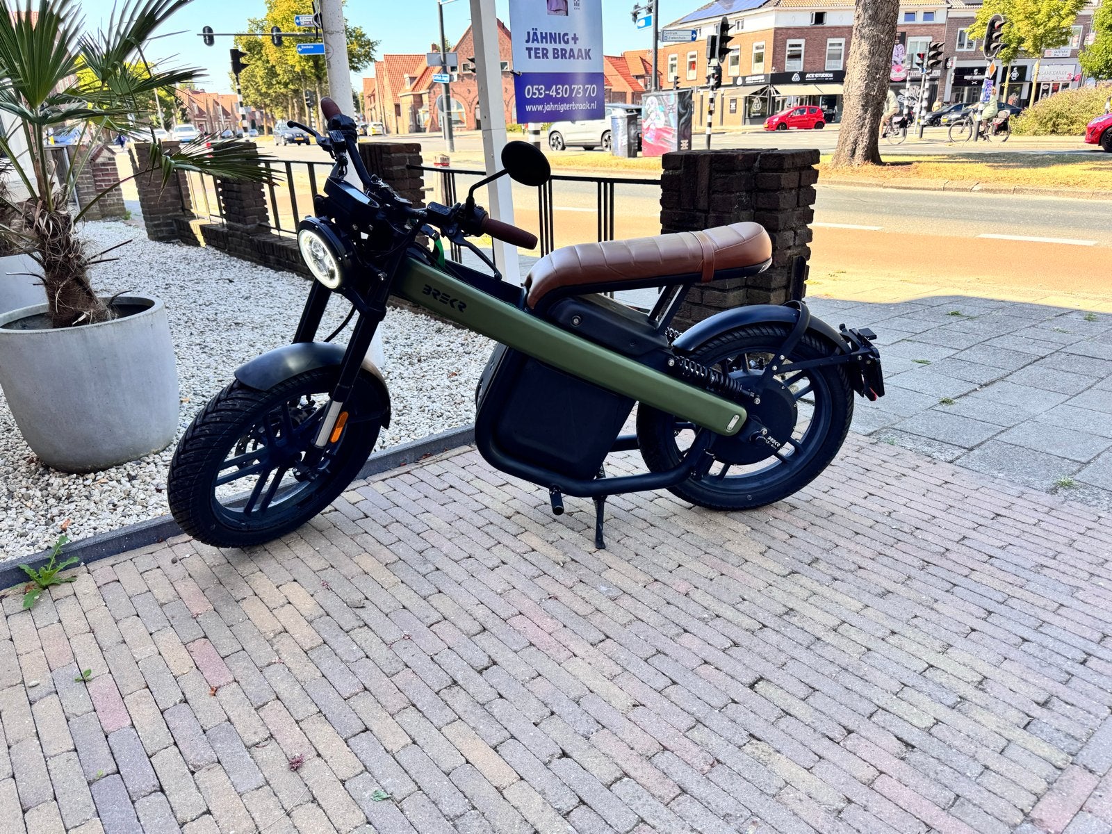 Brekr Model B elektrische brommer, Ophalen, Zo goed als nieuw, Maximaal 45 km/u