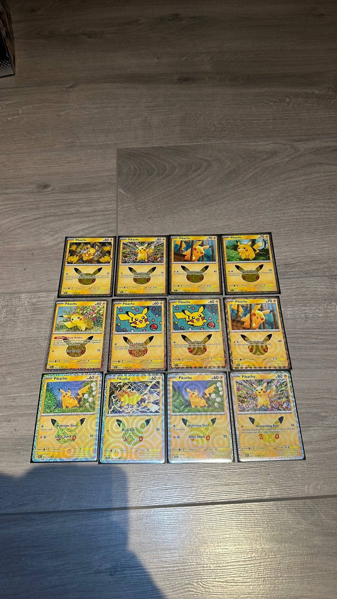 12x Pikachu - 30TH Celebration, Ophalen of Verzenden, Zo goed als nieuw