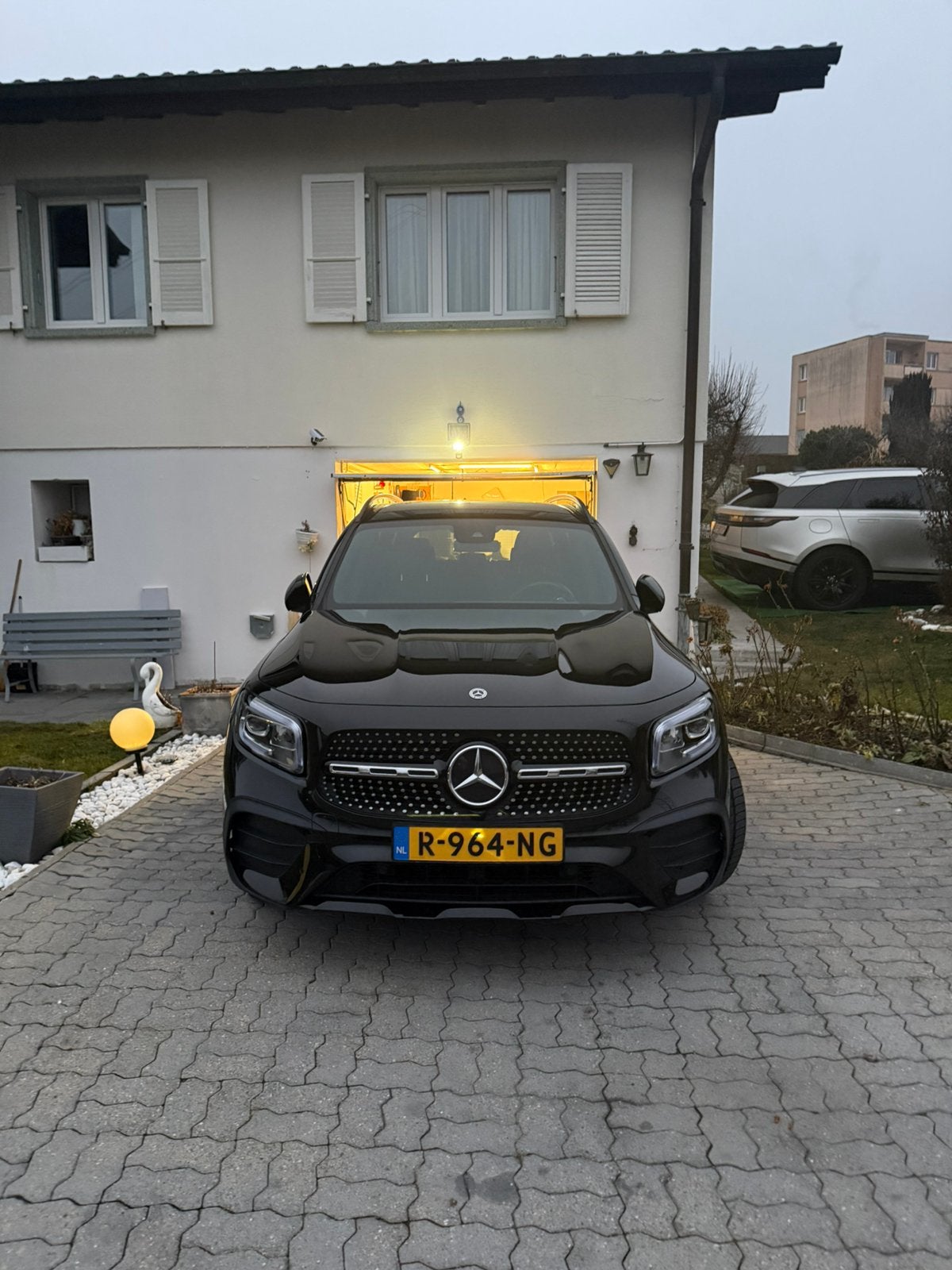 Mercedes-Benz GLB 200 AMG - Night Package, 1800 kg, Zwart, 4 cilinders, GLB