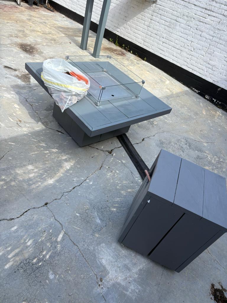 Moderne Vuurtafel met Gasbrander en Lavastenen, Ophalen of Verzenden, Zo goed als nieuw