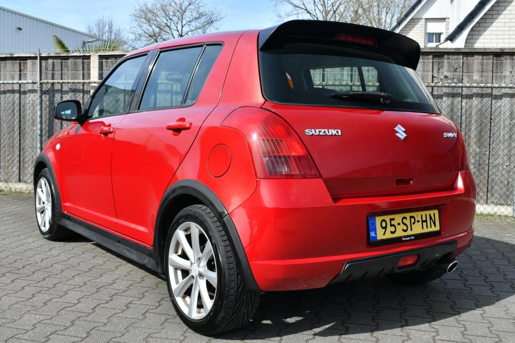 Suzuki Swift 1.3 Bandit 5DR Orig-NL | Dealer onderhouden | A, Auto's, Suzuki, Stof, 965 kg, 400 kg, Swift
