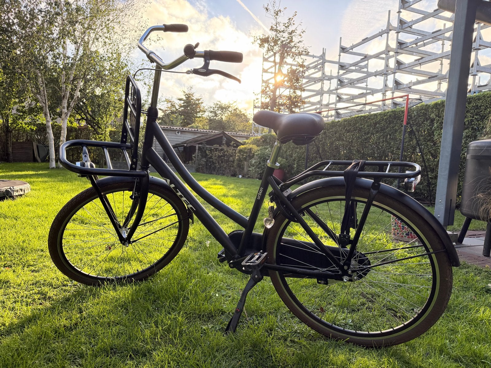 26” Altec Urban meisjesfiets - Zo goed als nieuw!
