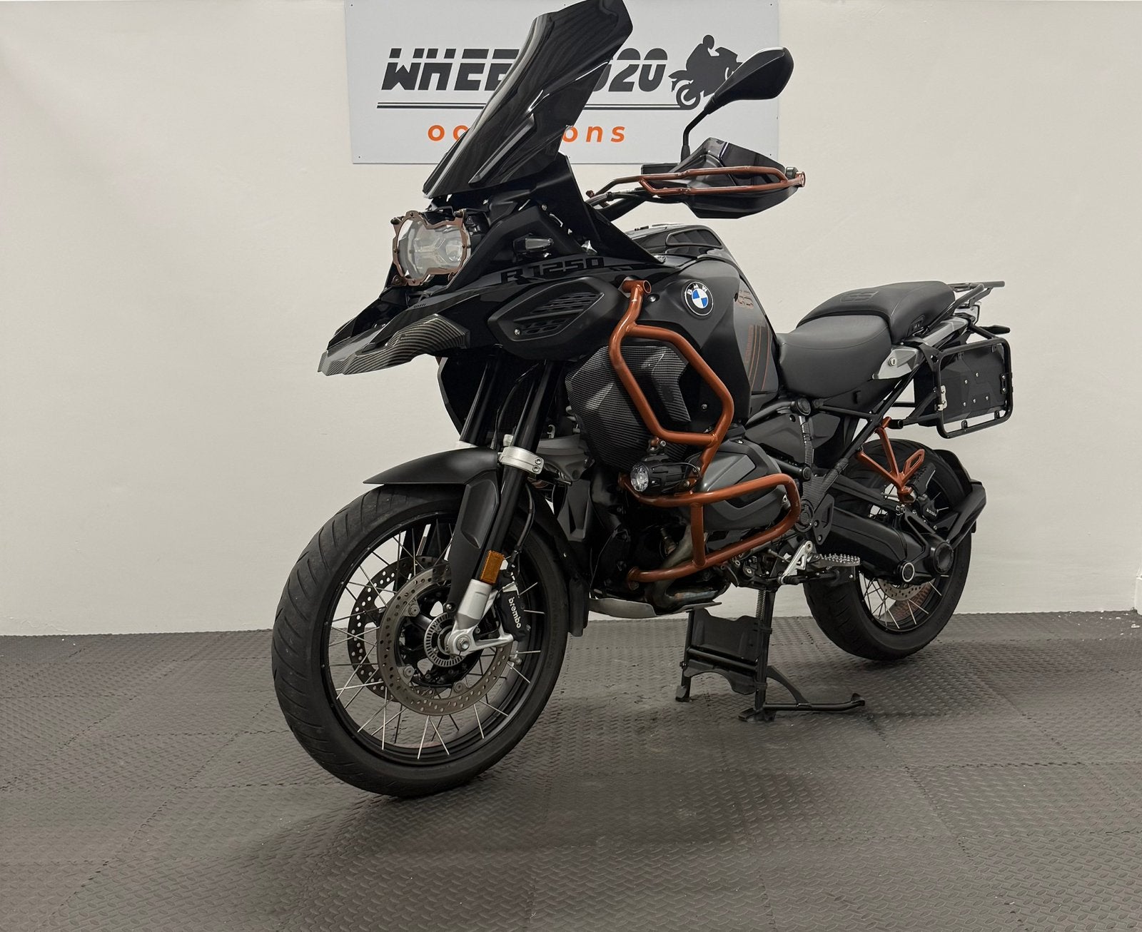 Bmw R 1250 gs adventure. Triple black cooper model, Motoren, Motoren | BMW, Bedrijf, Toermotor