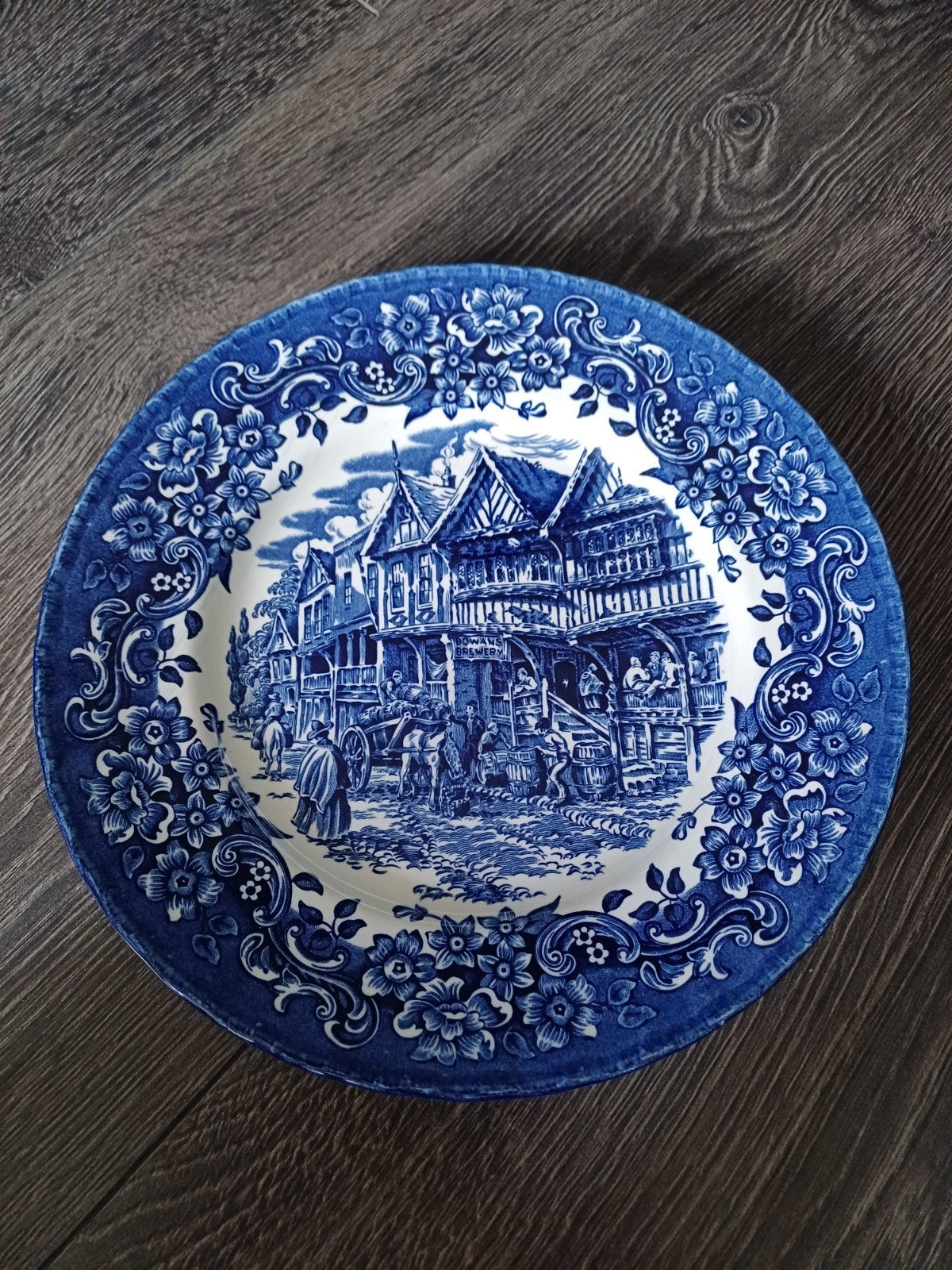 Royal Tudor Ware "17th Century England" bord, Antiek en Kunst, Ophalen of Verzenden