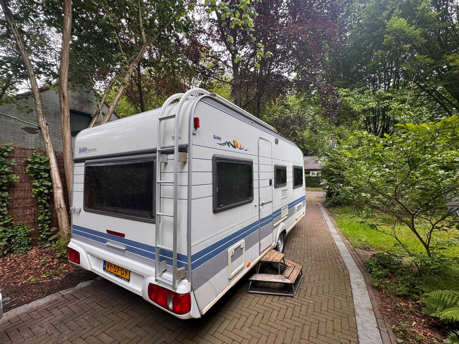 Hobby Exclusive Caravan met 2 aparte bedden en rondzit, Rondzit, Hobby, Particulier, 5 tot 6 meter