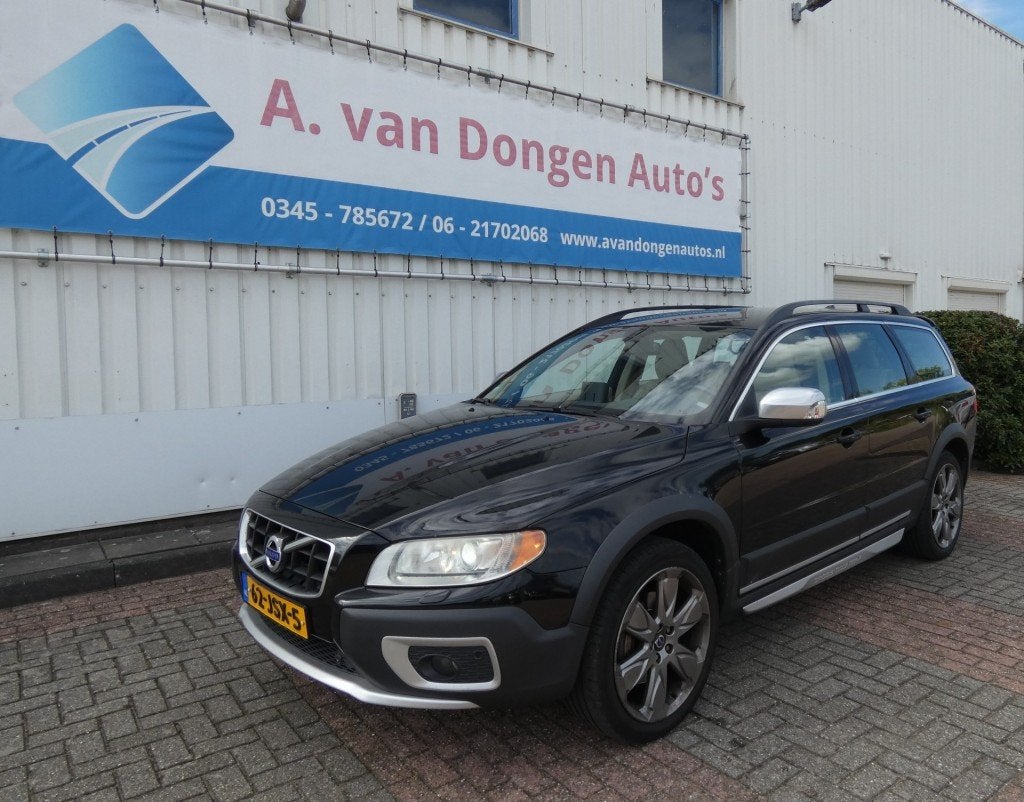 Volvo XC70 2.4 D5 SUMMUM 205PK AUT,Leer,DealerOH,DBriemVerv, Auto's, Gebruikt, 197 €/maand, XC70, Zwart