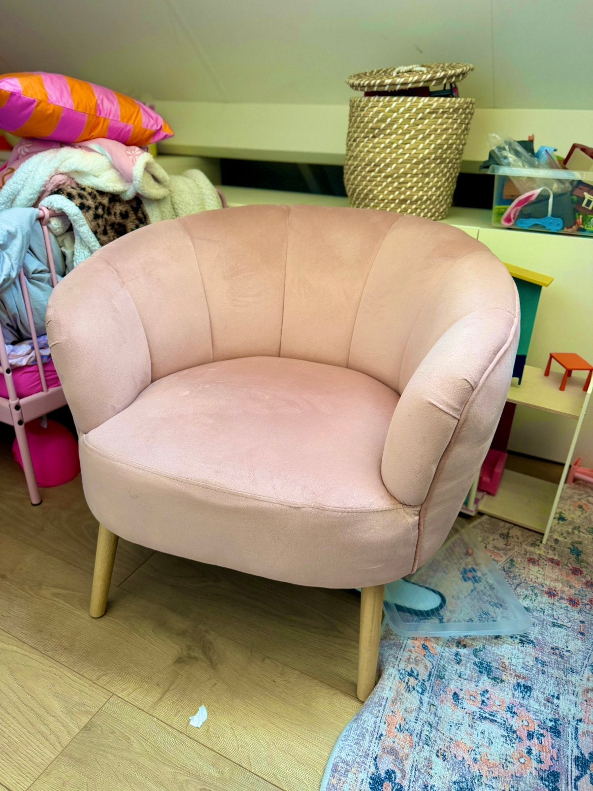 Kwantum fauteuil Nancy roze, Ophalen, 75 tot 100 cm, Zo goed als nieuw, Stof