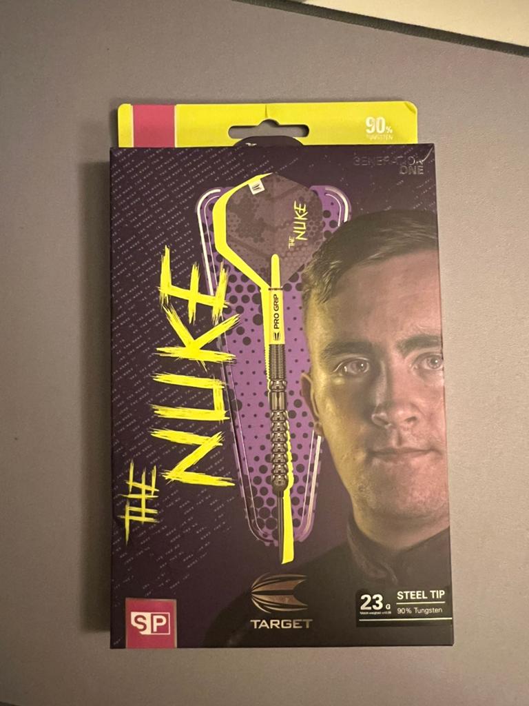 Luke Littler G1 23 gram darts, Ophalen of Verzenden, Zo goed als nieuw, Pijlen