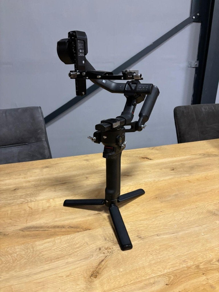 DJI RS 4 Pro Gimbal, Ophalen, Z, Driepoot, Zo goed als nieuw