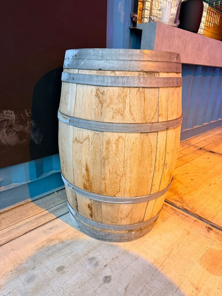 Authentiek eikenhouten wijnvat, Ophalen, Gebruikt