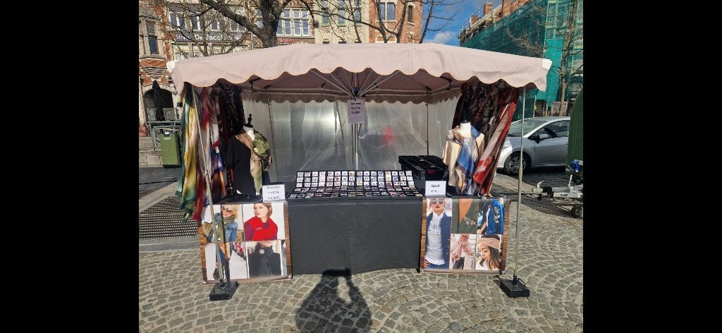 Markt parasol, Tuin en Terras, Ophalen, Zo goed als nieuw, Parasolvoet, Waterdicht
