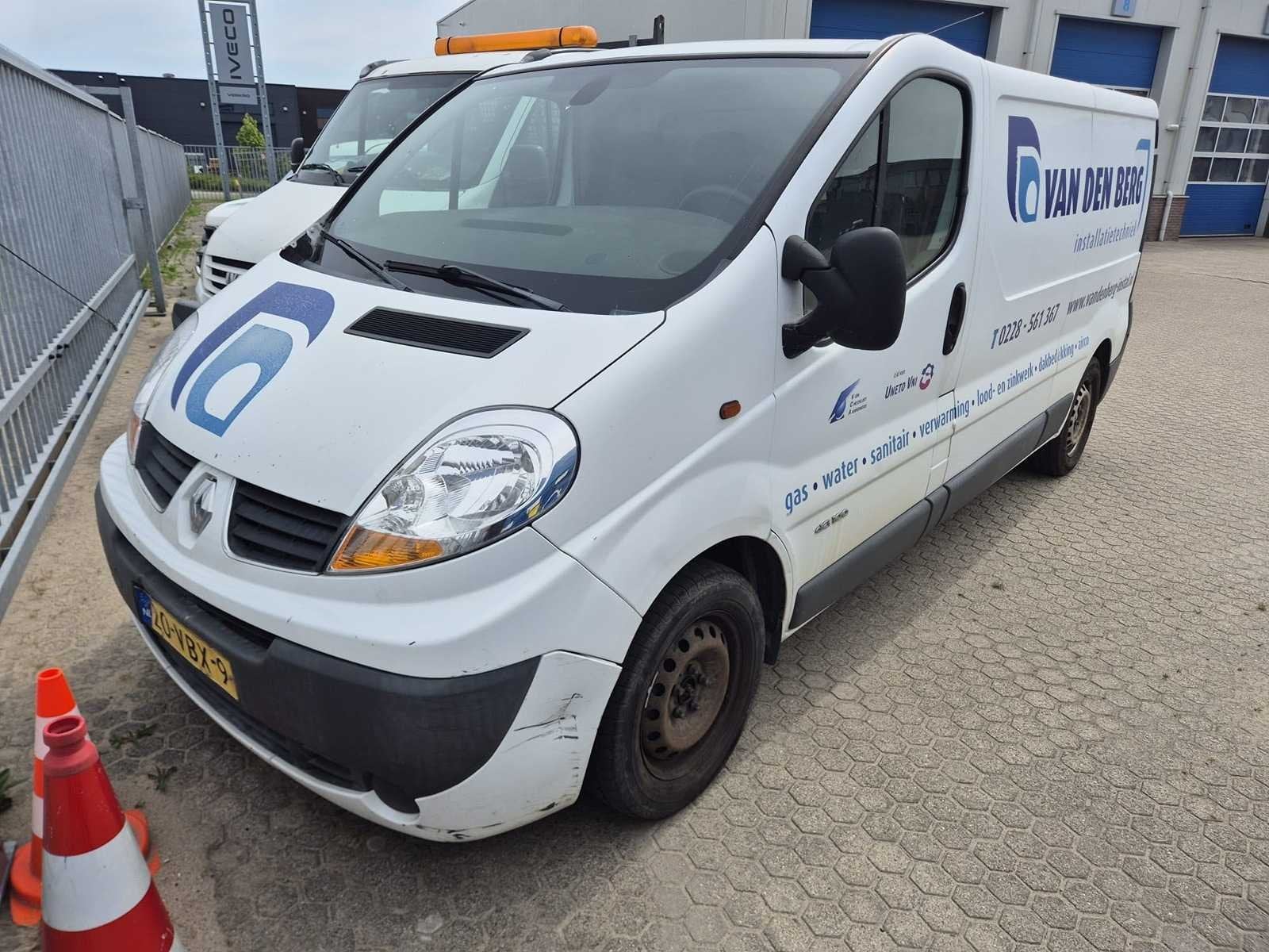 Renault - Trafic - 1.9 dCi T29 L2H1 DC - Bedrijfswagen, Voorwielaandrijving, 101 pk, Gebruikt, 4 cilinders