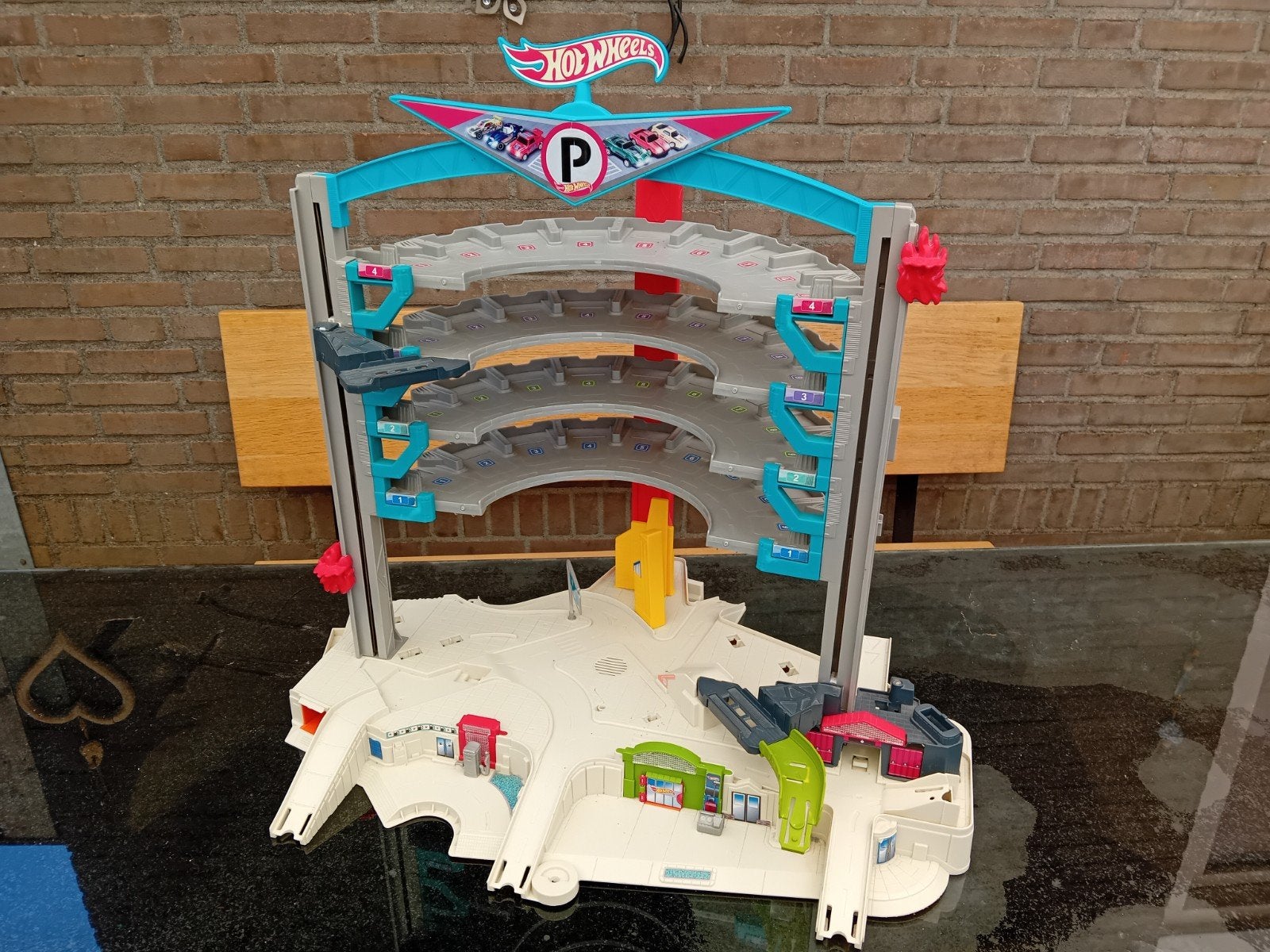 Gratis hotwheels, Kinderen en Baby's, Speelgoed | Overig, Gebruikt, Jongen of Meisje, Ophalen