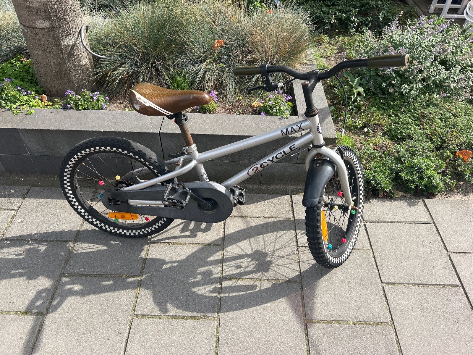Kinderfiets 2Cycle Max - Opknappertje, Ophalen of Verzenden, Gebruikt, Velgrem, 16 tot 20 inch