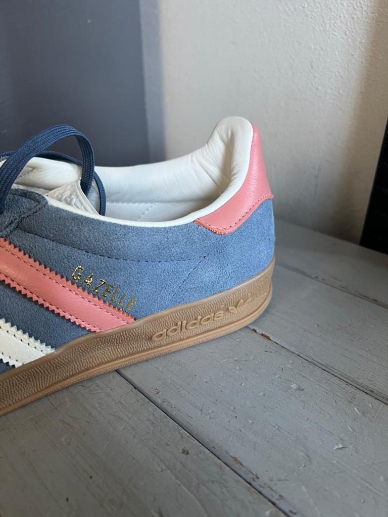 Adidas Gazelle sneakers - Blauw/Roze maat 40 2/3, Ophalen of Verzenden, Zo goed als nieuw, Blauw, Sneakers of Gympen