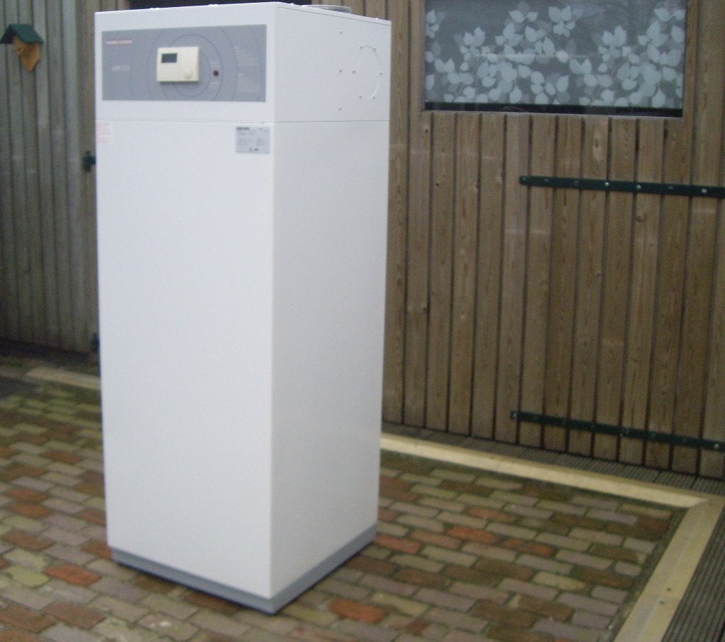 STIEBEL ELTRON warmtepompboiler kabelboom en regelkastje, Minder dan 20 liter, Boiler, Ophalen of Verzenden, Minder dan 3 jaar oud