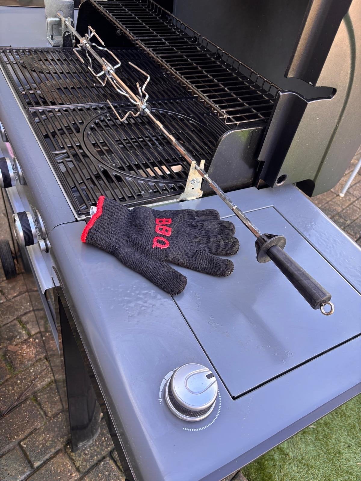 Campingaz Gas BBQ met Gastank en Automatische Kipspies, Ophalen, Gebruikt