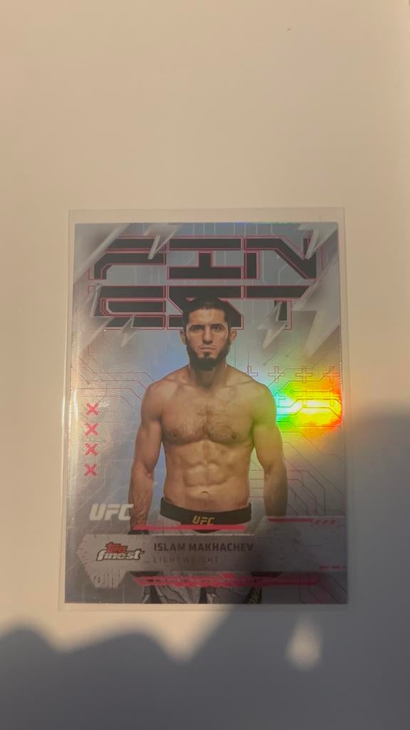 Islam Makhachev RARE REFRECTOR | TOPPS UFC FINEST 2025, Ophalen of Verzenden, Nieuw, Losse kaart