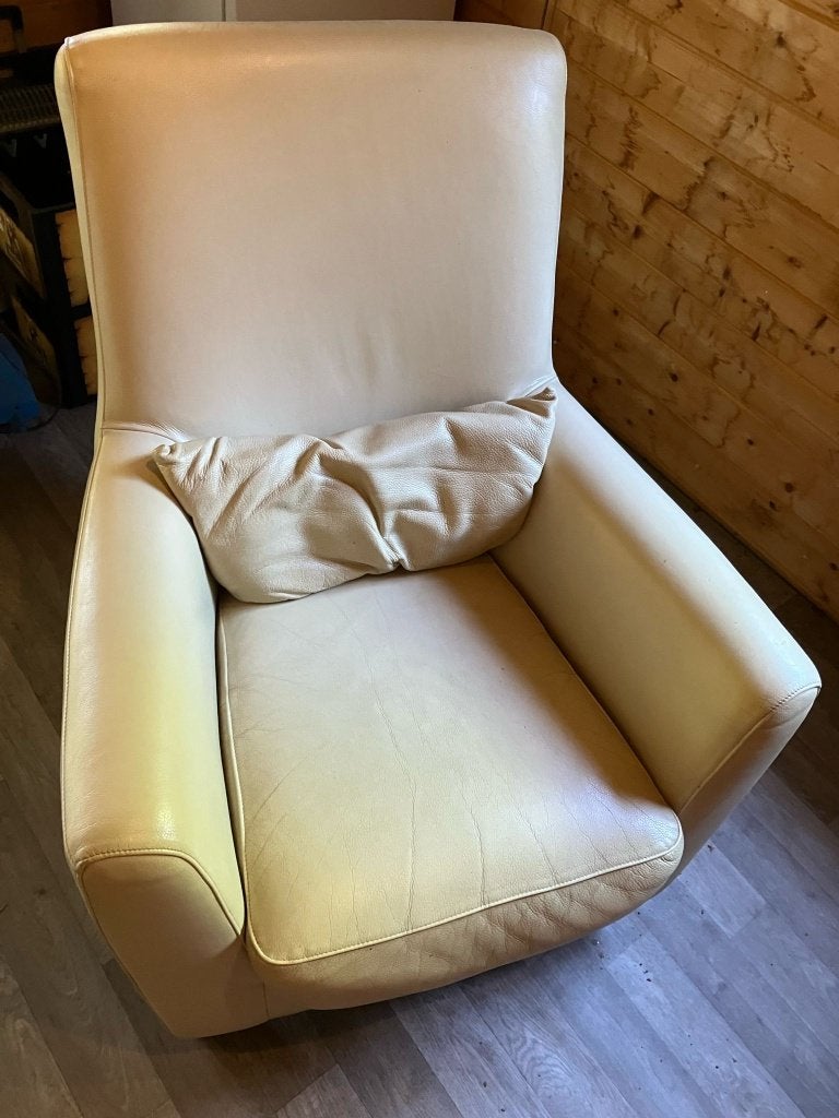 twee leren stoelen, Ophalen, Gebruikt, 50 tot 75 cm, Leer