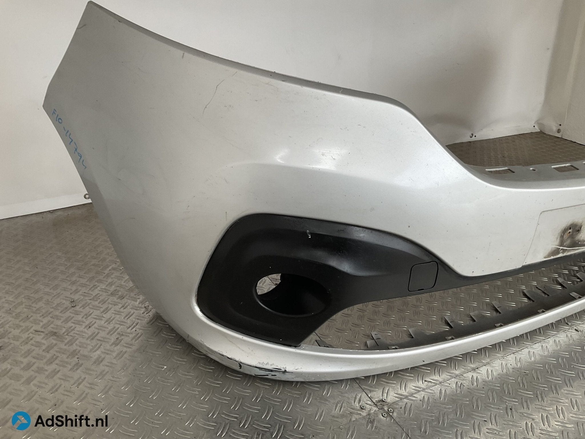 Bumper Renault Trafic III 620223916R Voorbumper F10-14794z, Auto-onderdelen, Bumper