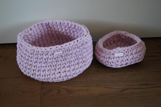 Set van 2 lichtroze mandjes, Huis en Inrichting, Woonaccessoires | Schalen en Manden, Nieuw, Mand, Rond, Overige materialen, Ophalen of Verzenden