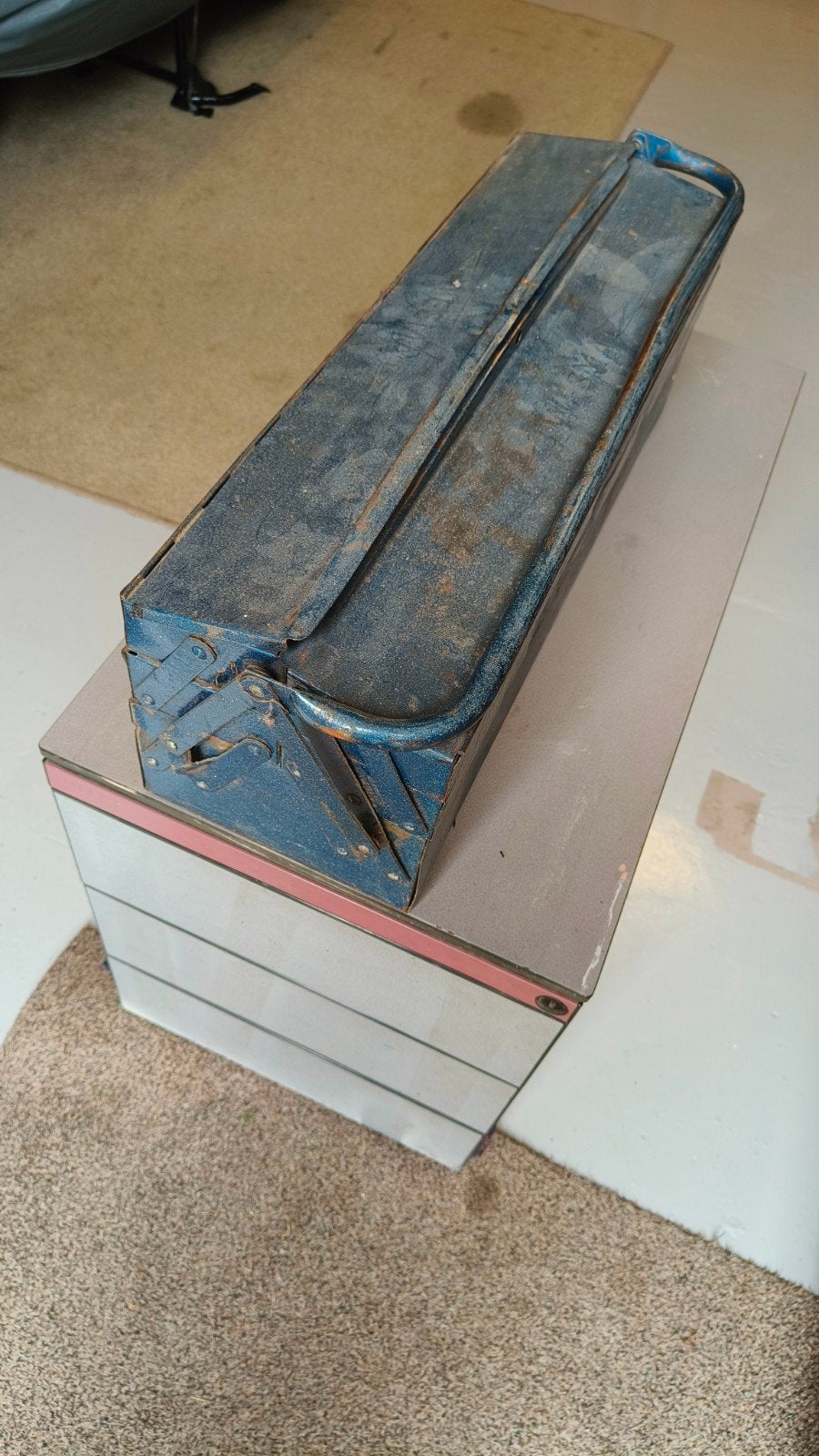 Gratis af te halen: Oude metalen gereedschapskist, Ophalen, Gebruikt