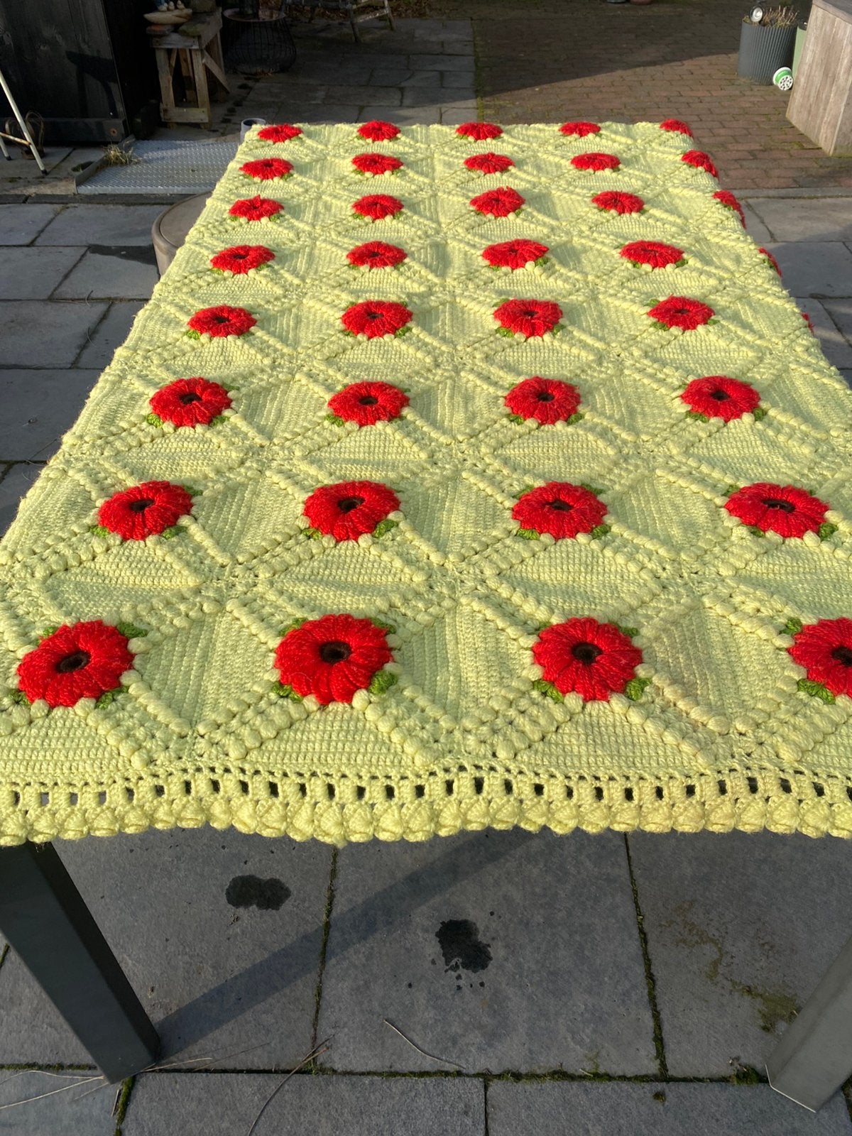 Prachtig gehaakt vintage sprei/ plaid/ picknickkleed, Huis en Inrichting, Woonaccessoires | Plaids en Woondekens, Ophalen of Verzenden