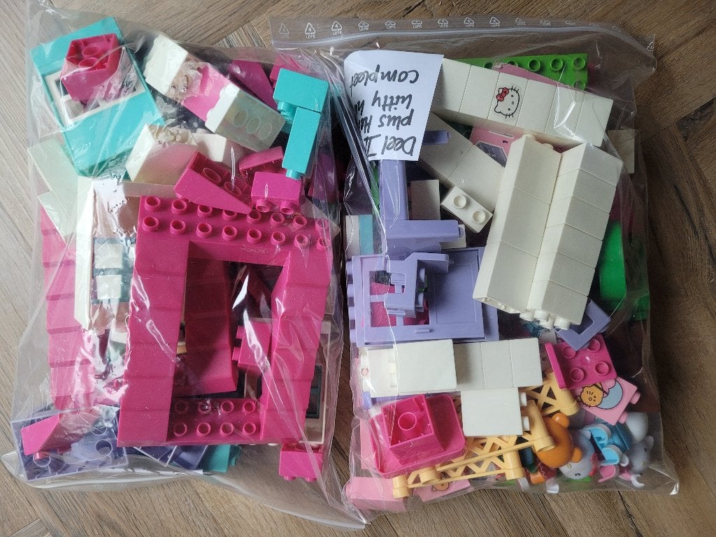 Hello Kitty huis Unico plus, Kinderen en Baby's, Speelgoed | Duplo en Lego, Ophalen of Verzenden, Gebruikt, Complete set, Duplo