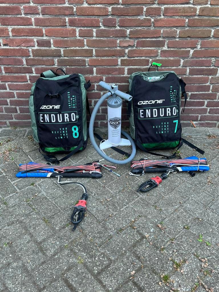 Set Ozone Enduro’s V3, Watersport en Boten, Kitesurfen, Gebruikt, 9 m², Geen board, Ophalen of Verzenden