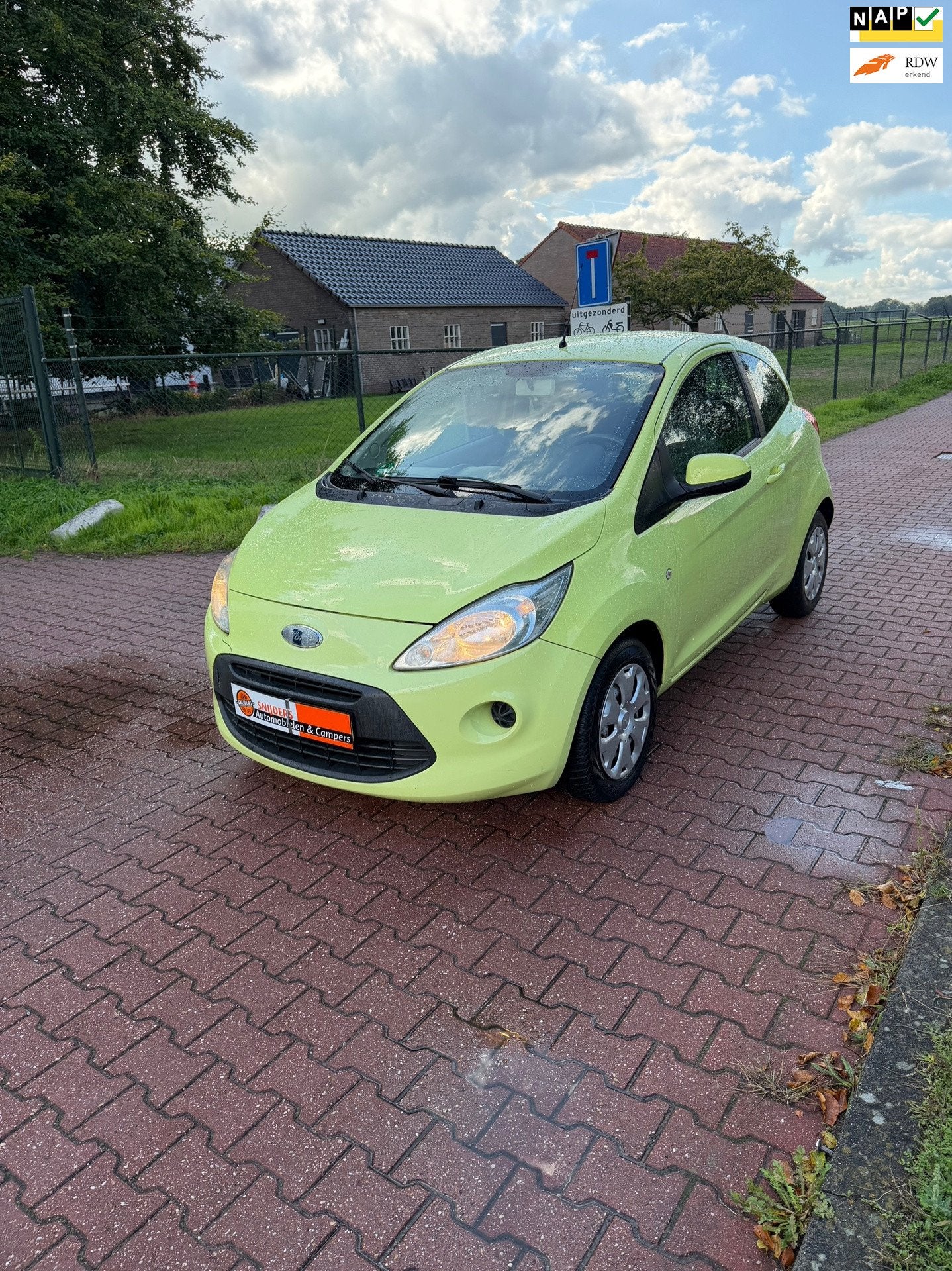 Ford Ka 1.2 Cool&Sound NAP AIRCO NWE APK!, Voorwielaandrijving, Stof, Gebruikt, 4 cilinders