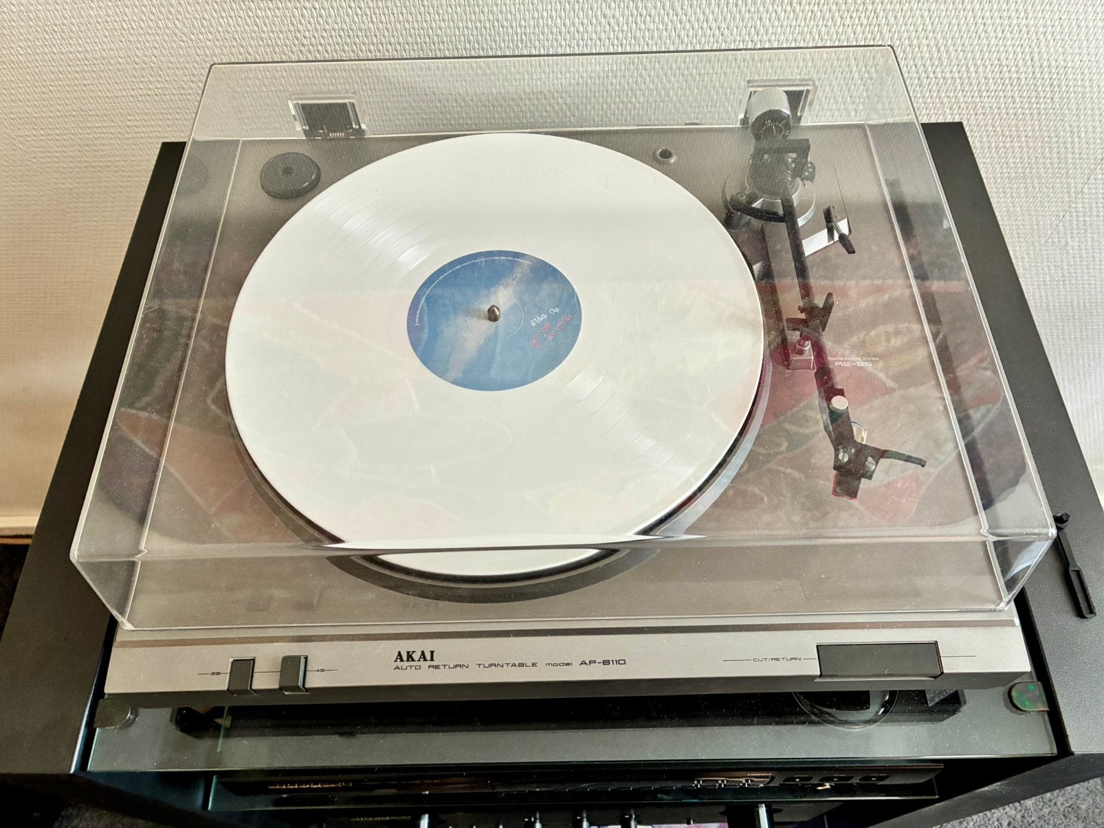 Akai AP-B110 belt-drive platenspeler, Audio, Tv en Foto, Platenspelers, Ophalen, Automatisch, Zo goed als nieuw, Platenspeler