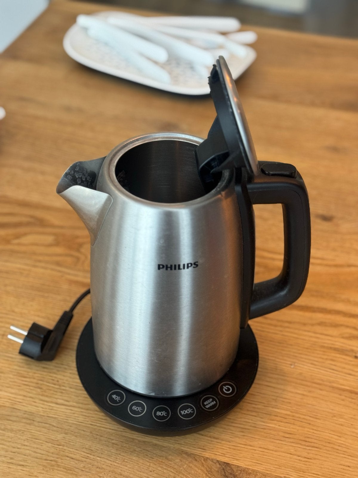 Gratis Philips HD9359 waterkoker met temperatuurregeling, 1 tot 2 liter, Ophalen, Gebruikt, Draadloos