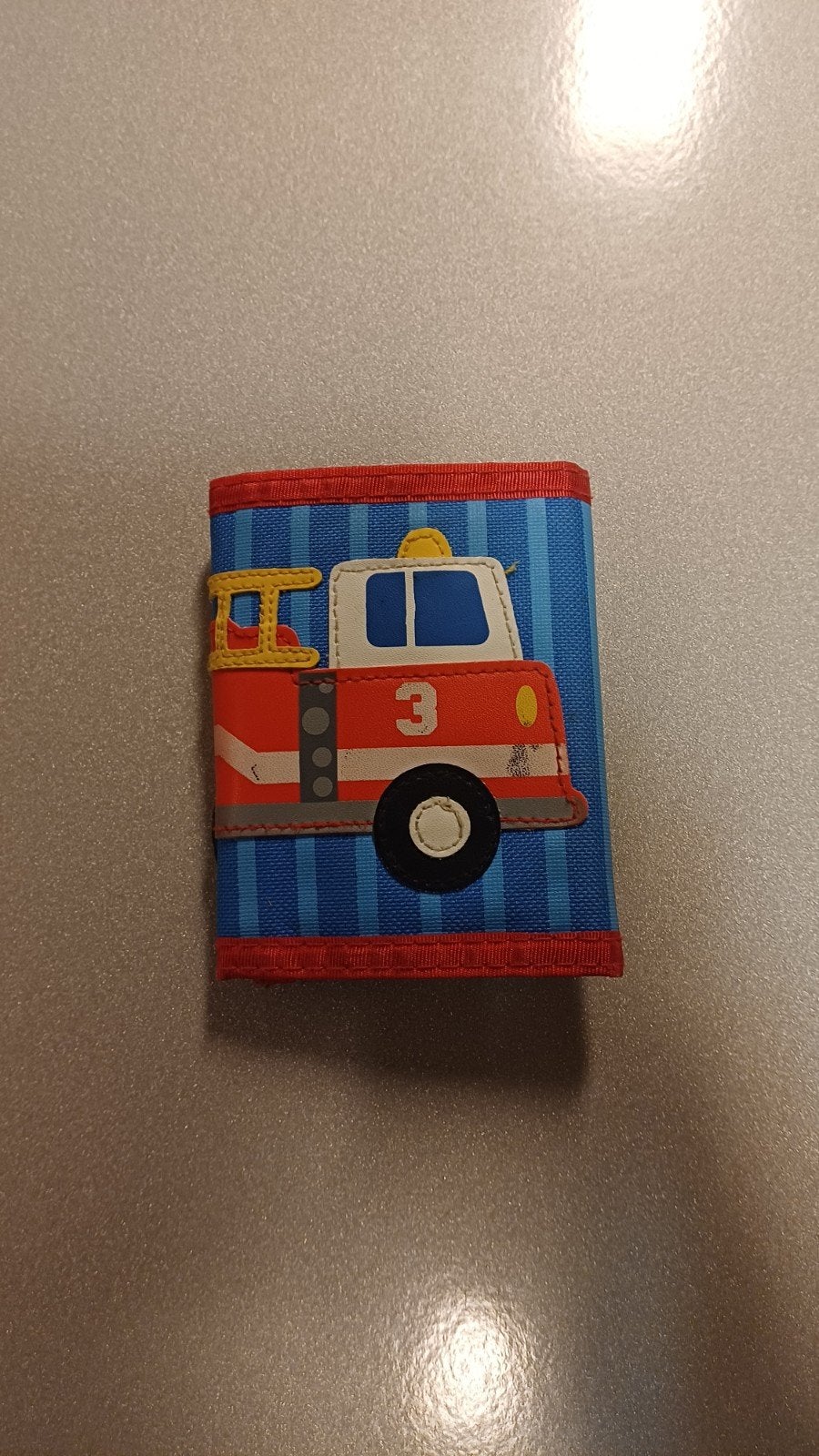 Leuke kinderportemonnee met brandweerauto, Ophalen of Verzenden, Zo goed als nieuw, Blauw, Overige merken