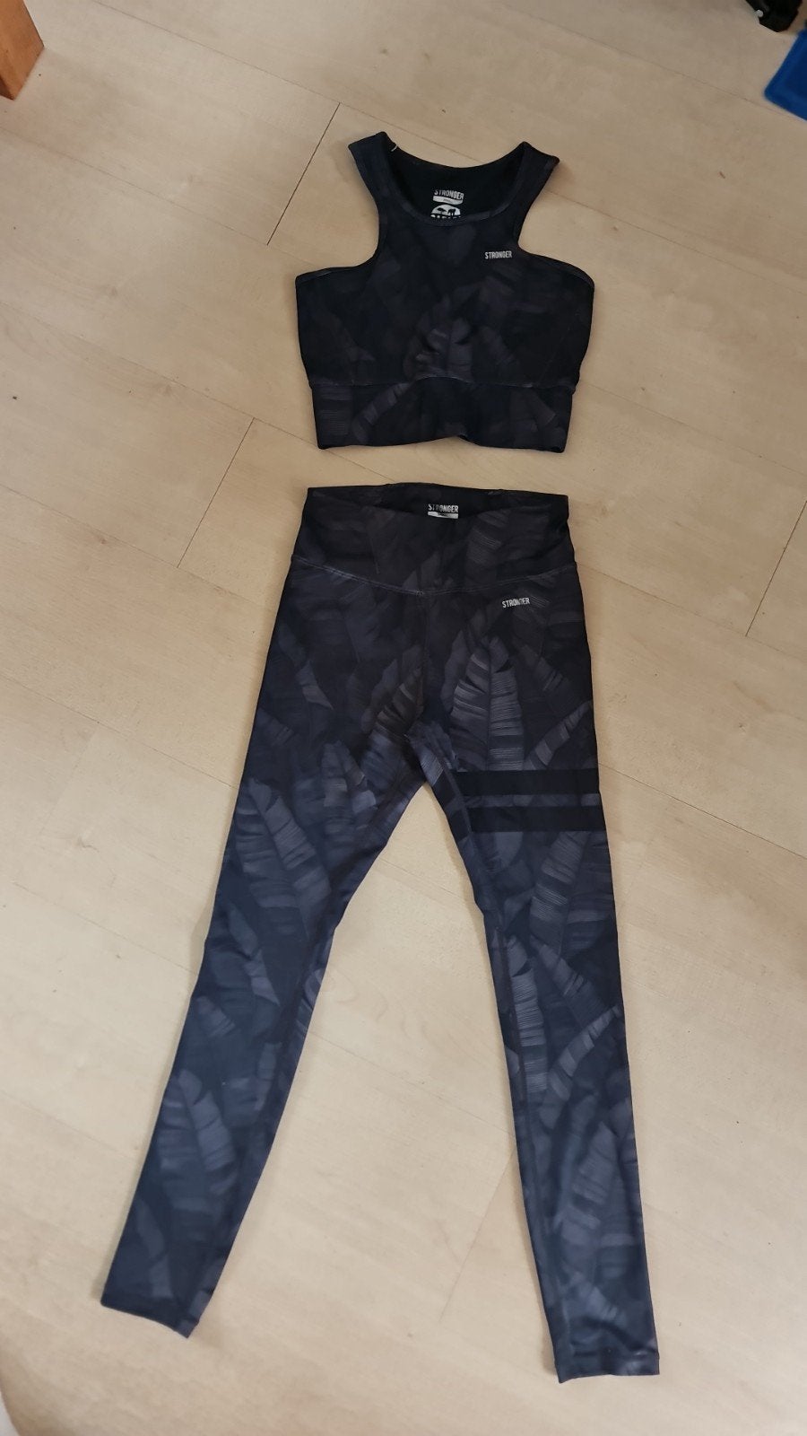 Stronger "Safari" sportset  - maat S - ongebruikt, Kleding | Dames, Sportkleding, Ophalen of Verzenden
