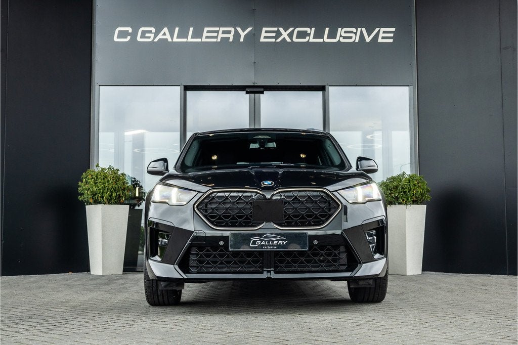 BMW X2 sDrive20i - M Sport | 360 Camera | Alcantara | Keyles, X2, Gebruikt, Zwart, 156 pk