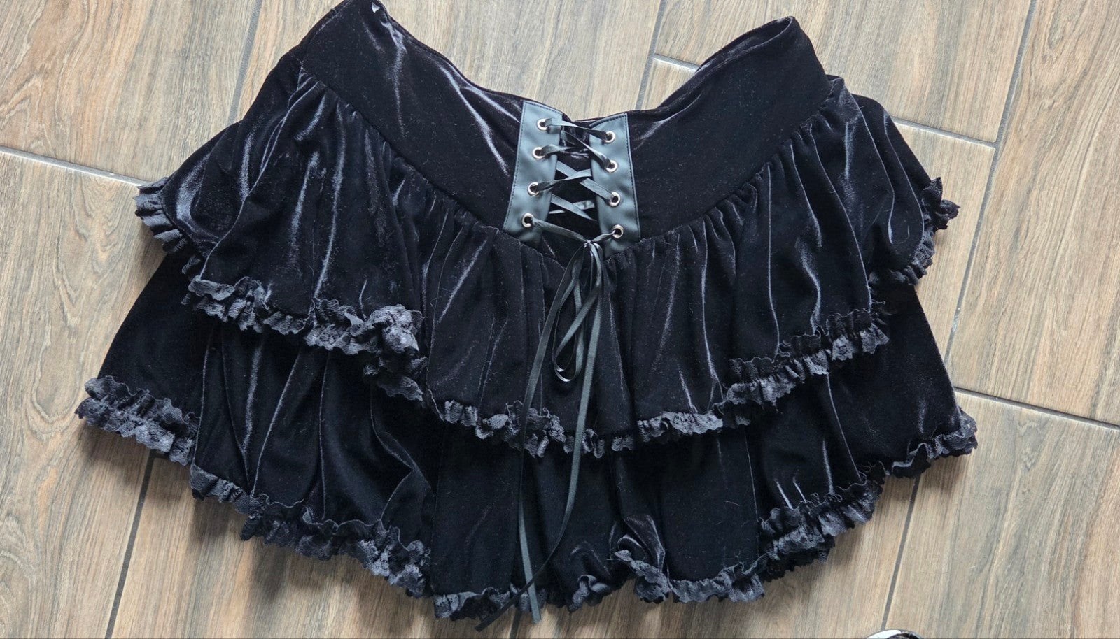 Gothic rokje fluweel maat L, Maat 38/40 (M), Zwart, Ophalen of Verzenden, Zo goed als nieuw